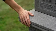 Encuentran los restos mortales de 50 menores arrojados a un cementerio