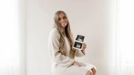 En estado crítico el hijo de la influencer Emilie Kiser tras ahogarse en la piscina trasera de la vivienda familiar