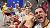 La fiesta de España tras pasar a la final del Mundial: pizzas, gritos y pasos prohibidos en el vestuario