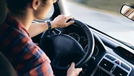 Uno de cada cinco muertos en carretera circulaba usando el móvil