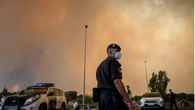 Última hora de los incendios en España: Los fuegos de Madrid siguen fuera de control con más de 60.000 personas evacuadas