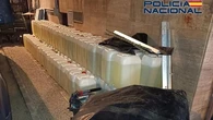 Detenido con más de 3.000 litros de gasolina para abastecer a narcolanchas en Almería