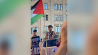Israel carga contra Lamine Yamal por ondear la bandera de Palestina en la rúa del Barcelona