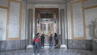 El Louvre reabre al público la Galería de Apolo nueve meses después del robo de las joyas
