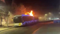 Pánico en Brujas: un aficionado del Barcelona incendia un autobús al encender una bengala dentro del vehículo