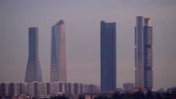 Desalojada una de las cuatro torres de Madrid por un incendio