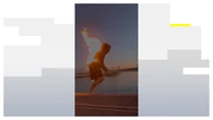 Prenderse fuego y saltar al mar, el nuevo reto viral que triunfa entre los jóvenes
