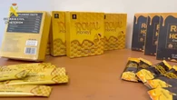 Investigan en Barcelona a un hombre por vender miel adulterada con un medicamento sexual