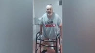 Una lección de superación: Después de haber perdido 200 kilos, José María, el hombre que sufría obesidad mórbida en Cádiz, ya puede caminar