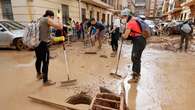 Las estafas tras la DANA: personas con chalecos rojos que se hacen pasar por Cruz Roja o timos telefónicos