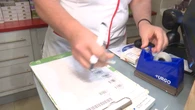 Sanidad digitaliza la retirada de medicamentos en las farmacias para prevenir falsificaciones