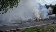Las impactántes imágenes del derrumbe de tres viviendas por un incendio en Morata de Tajuña, Madrid