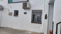 Darro vuelve a cerrar el consultorio por enésima vez debido a las filtraciones, tras más de un año con el edificio okupado