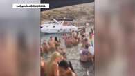 Vídeo: Investigan un macrobotellón y el fondeo de barcos en la zona protegida de la isla del Ciervo del Mar Menor