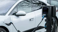 Renta 2025: así puedes ahorrarte hasta 4.000 euros si has comprado un coche eléctrico en 2025