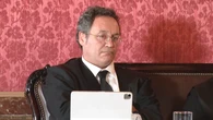 La salida del fiscal general del Tribunal Supremo: ocho horas de una larga primera sesión