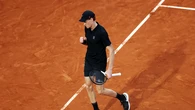 Sinner sufre ante Navone en su regreso al tenis tres meses después