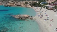 El verano se encarece y amplía la brecha: una semana en la costa puede costar siete veces más según el destino