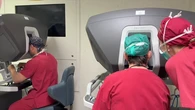 La Paz realiza la primera reconstrucción de mama en España con tejido abdominal y asistida por robot