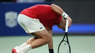 Un renqueante Djokovic cae ante el desconocido Vacherot y se despide del Masters 1.000 de Shanghái