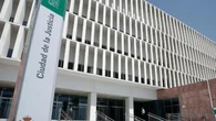 Cuatro años de cárcel por agredir sexualmente de su hija y dos amigas en Málaga cuando fueron a su casa a dormir