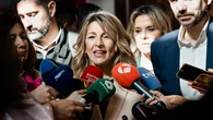 Sumar intenta restablecer los puentes con Junts para salvar el decreto de Vivienda