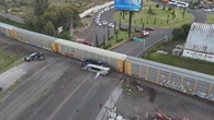 Un tren arrolla un autobús de dos pisos que cruza las vías en México dejando 10 muertos y decenas de heridos