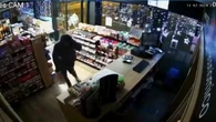 Detienen a una pareja que cometió 51 robos con fuerza en comercios de A Coruña y Pontevedra