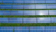 Encuentran dispositivos de comunicación no autorizados en inversores de energía solar chinos