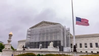 El Supremo falla en contra de Trump y bloquea la ley que permite acelerar la deportación de migrantes