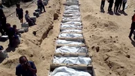 Vídeo: Gaza entierra en una fosa común a más de medio centenar de cuerpos sin identificar entregados por Israel