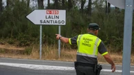 Cortes en 14 carreteras por la ola de incendios que golpea España