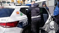 Detenido por abusar sexualmente de su hijastra de 13 años durante meses mientras la madre estaba trabajando
