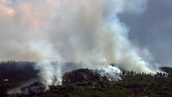 El aumento de la humedad y la bajada de las temperaturas, aliados en la lucha contra el fuego en la provincia de león