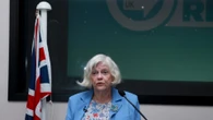 Ann Widdecomb, ex ministra británica, murió brutalmente golpeada 21 veces con un martillo
