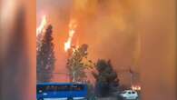 Al menos 2 bomberos heridos y 100 familias desalojadas por incendios en Quito