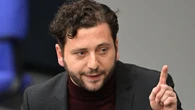 Sondervermögen: Grünen-Chef wirft Merz und Klingbeil Wortbruch vor