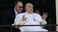 'Viva il papa!': First public appearance since life-threatening illness