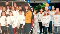 Ten schoolkids reunite to open time capsule after 40 years