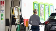 Government spends $20m on fuel campaign urging Aussies to drive less