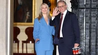 Albanese joins UK PM in far right warnings as he takes Aussie beers to No.10