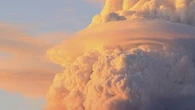 'Fire clouds' over US wildfires are creating their own erratic climate