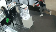 Victorian dad labelled 'an Aussie hero' for thwarting attempted robbery