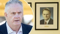 Labor to keep Latham portrait with note condemning his behaviour