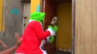 Officer dressed as the Grinch makes drug bust in Peru