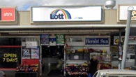 Victorian man 'dumbfounded' after winning $1.5 million