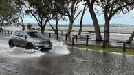 Storm pummels Western Australia with warning of weather to intensify