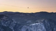 Daredevil brothers set record crossing large gap in park on a highline