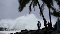 Warning to prepare for evacuations as Cyclone Alfred slows