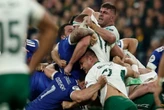 Fourteen-man South Africa dig deep to humble France